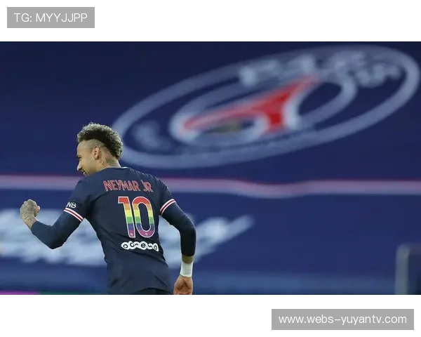 巴黎圣日耳曼欧冠卫冕形势大好前锋三叉戟合力攻入五球再掀狂潮